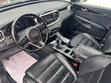 2016 KIA Sorento AWD 4dr 2.0L Turbo - Photo 9
