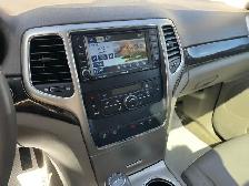 2011 Jeep Grand Cherokee Laredo - Photo 10