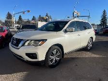 2017 Nissan Pathfinder 4WD 4dr SL