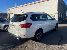 2017 Nissan Pathfinder 4WD 4dr SL - Photo 4