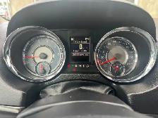 2014 Chrysler Town & Country Touring - Photo 11