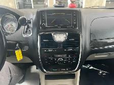 2014 Chrysler Town & Country Touring - Photo 12
