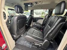 2014 Chrysler Town & Country Touring - Photo 15