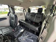 2014 Chrysler Town & Country Touring - Photo 16