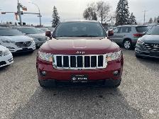 2011 Jeep Grand Cherokee Laredo - Photo 2