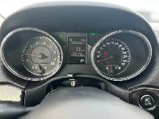 2011 Jeep Grand Cherokee Laredo - Photo 11