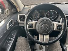 2011 Jeep Grand Cherokee Laredo - Photo 13