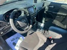 2020 Jeep Cherokee Altitude - Photo 9