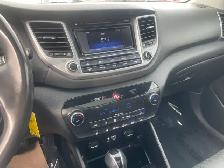 2017 Hyundai Tucson SE - Photo 10