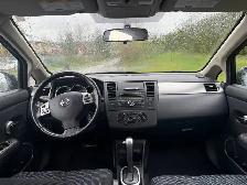2011 Nissan Versa SL HB AUTO A/C MOONROOF LOCAL BC 106,000KM - Photo 6