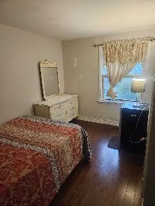 Furnished  room for rent near Bramalea City Centre - Photo 2