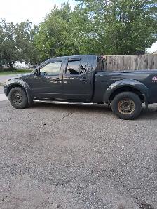 2014 Nissan frontier crew cab 4x4 - Photo 2
