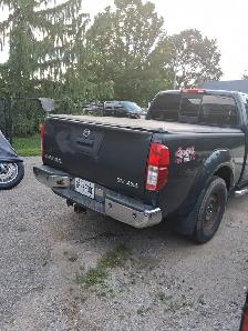 2014 Nissan frontier crew cab 4x4 - Photo 3