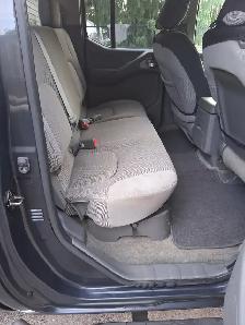 2014 Nissan frontier crew cab 4x4 - Photo 6