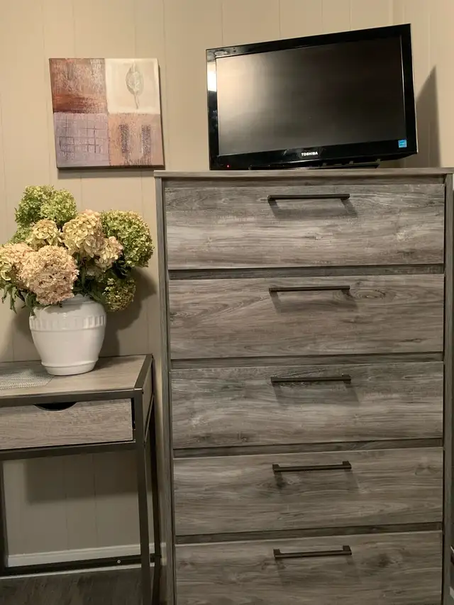 bedroom set