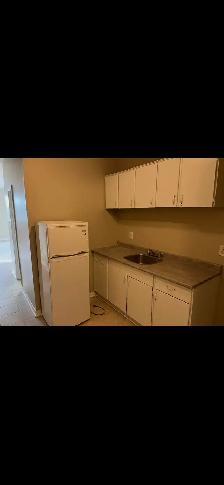 1100 per month one bedroom apartment - Photo 9