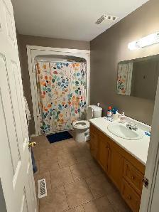 1 room for rent in student house - 10 min walk to Mac- $650 - Photo 2