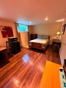 Bright, Quiet Student Space for Rent in Centerville - Photo 6