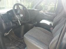 Wheel chair lift for a full size van - Photo 5