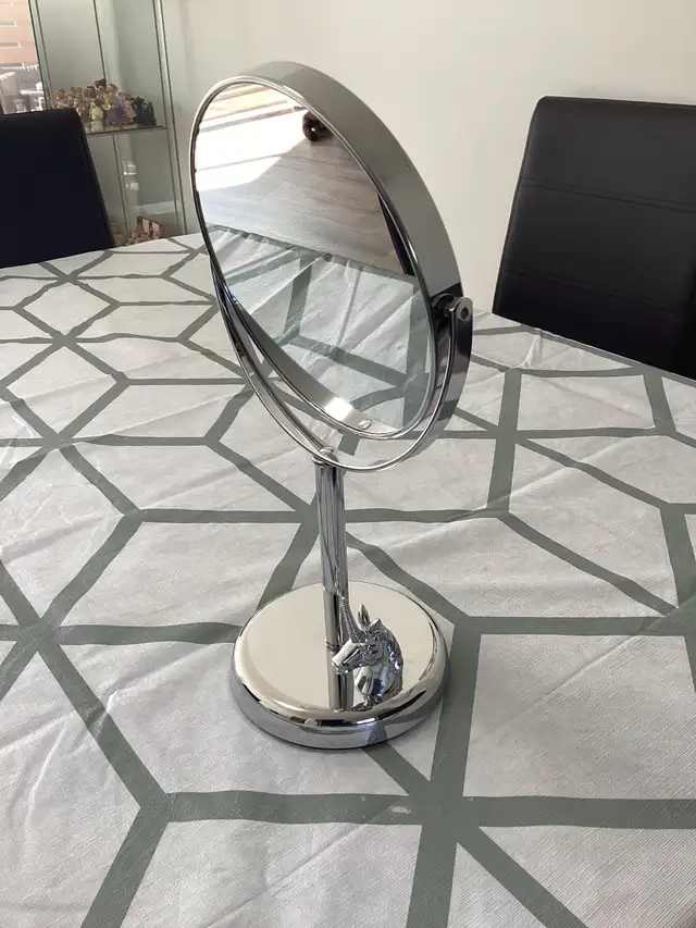 Miroir de maquillage