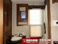 2013 KEYSTONE BULLET PREMIER ULTRA LIGHT 19FBPR Travel Trailer - Photo 15