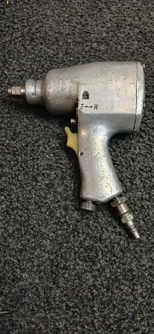FREE  ! ,  1/2 ' Impact , NEEDS REPAIR !