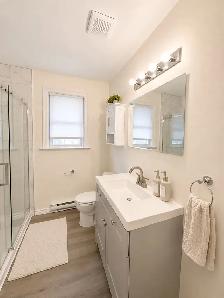3-BEDROOM MAIN FLOOR | PRIVATE LAUNDRY | PARKING | $2,195 - Photo 13