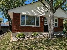 3-BEDROOM MAIN FLOOR | PRIVATE LAUNDRY | PARKING | $2,195 - Photo 19