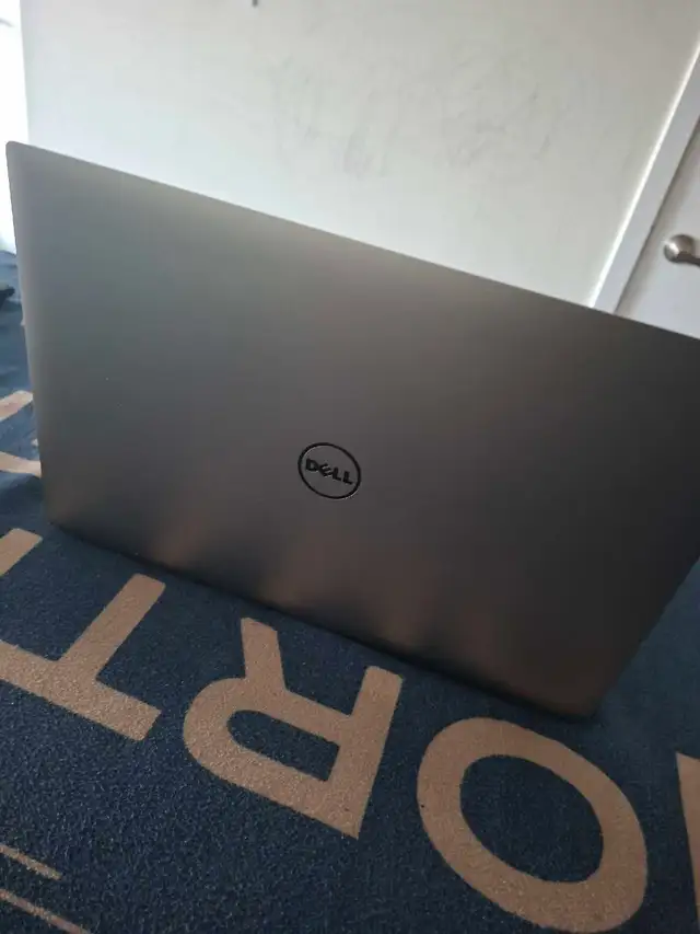 DELL XPS 15 9560 - 15.6' LAPTOP - Intel Core i7-7700HQ