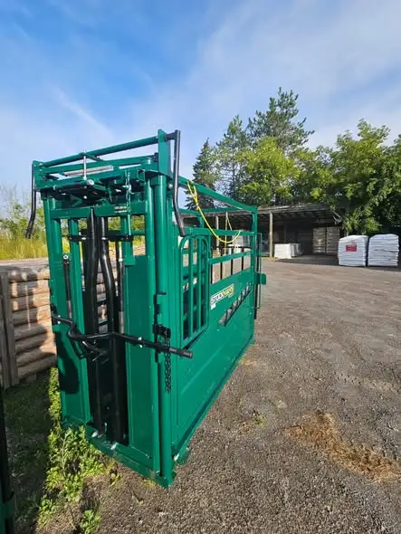 Cattle Chutes & Handling Systems