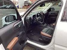 2024 Ford Bronco Sport OUTER BANKS | LEATHER| NAVIGATION - Photo 11
