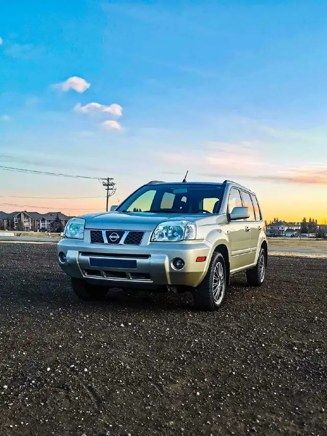 EXTRA CLEAN Nissan X-Trail 4x4 Custom PRICE REDUCED Need Gone