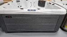 6 MAN HOT TUB 3 PUMPS 3 FILTERS UPGRADED COMPOSITE CABINETS