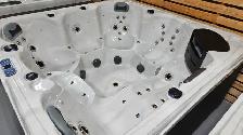 6 MAN HOT TUB 3 PUMPS 3 FILTERS UPGRADED COMPOSITE CABINETS - Photo 3