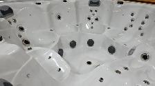 6 MAN HOT TUB 3 PUMPS 3 FILTERS UPGRADED COMPOSITE CABINETS - Photo 5