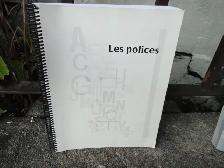 livres scolaire ou calculatrice ou sourri - Photo 2