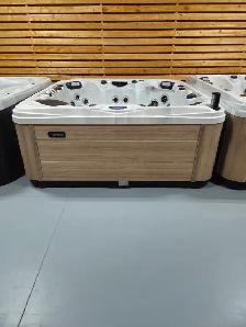7 FOOT HOT TUB - Photo 5