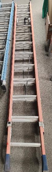 Assorted Ladders: Werner, Louisville, Green Bull, Featherlite - Photo 2