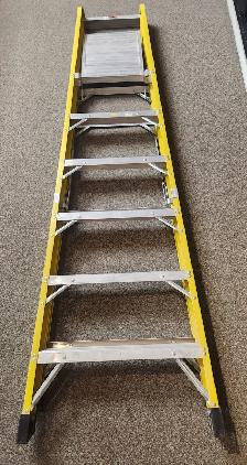 Assorted Ladders: Werner, Louisville, Green Bull, Featherlite - Photo 4