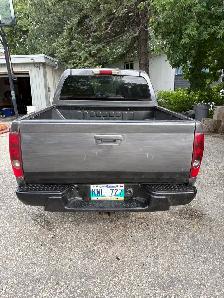 2009 Chevy Colorado LT Crew Cab. - Photo 3