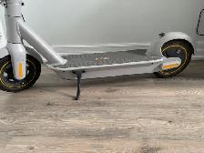 Scooter Segway Ninebot G30 - Photo 3