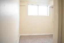 Bright & Spacious Legal 3-Bedroom Basement Suite Best Location - Photo 4