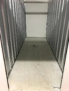Entreposage avec 2 mois gratuits/Storage Unit with 2 months free - Photo 2