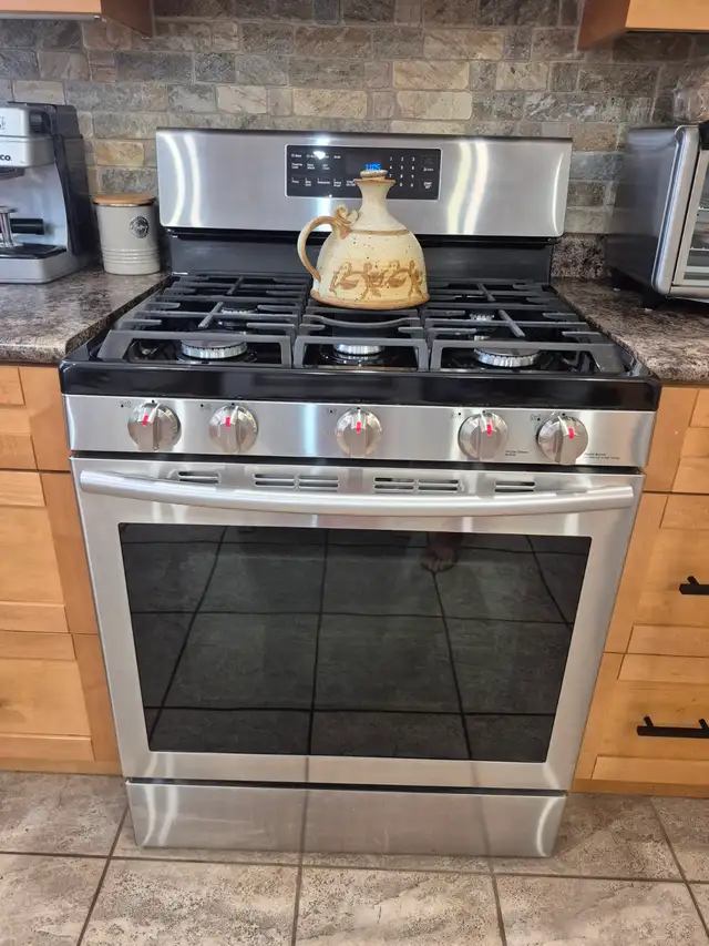 SAMSUNG GAS STOVE