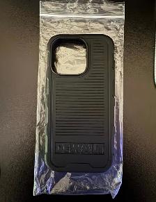 New Dewalt Strong Magnetic Case for iPhone 15 Pro - Photo 2