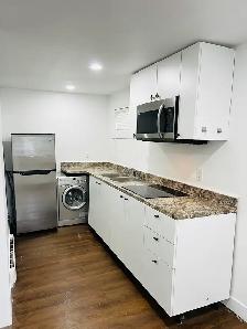Studio Apartment  Everything Included September 1s