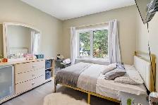 Beautifully updated 1531sqft 4bdrm home in the heart of West K! - Photo 7