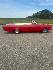 1965 ford Galaxie 500 XL convertible - Photo 2
