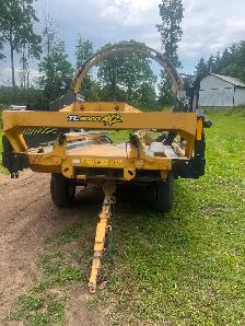 Custom round, bailing, cutting and wrapping and livestock trucki - Photo 2