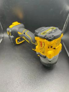 Dewalt DCF921 Compact 1/2" Impact - Photo 2